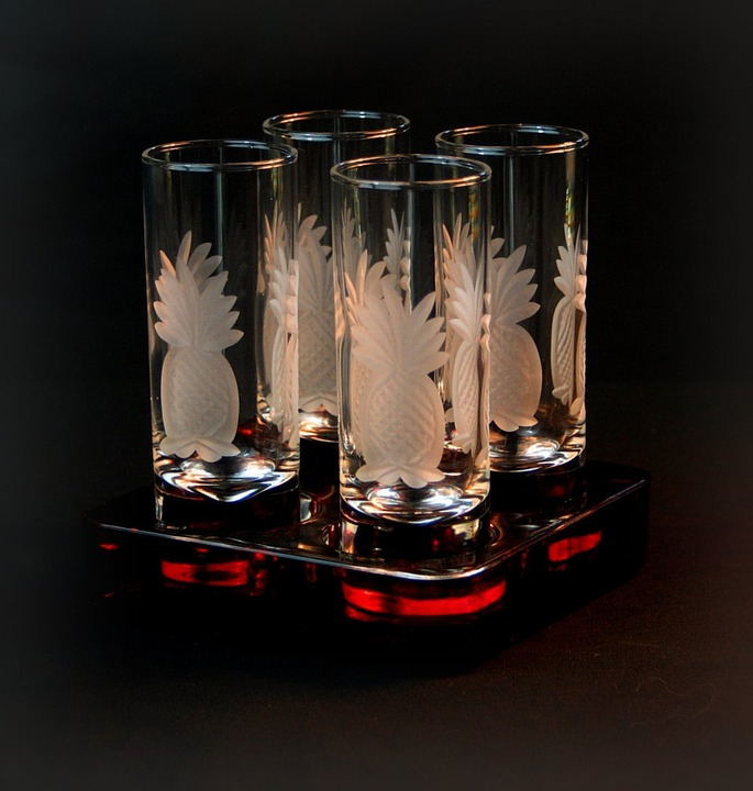 9 Easy Steps to Create Beautiful Glass Etching Designs