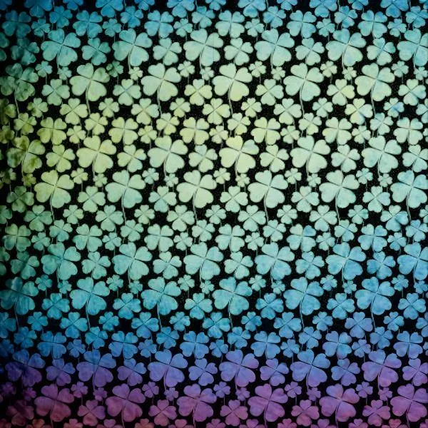 Etched Iridescent Shamrock Pattern COE90